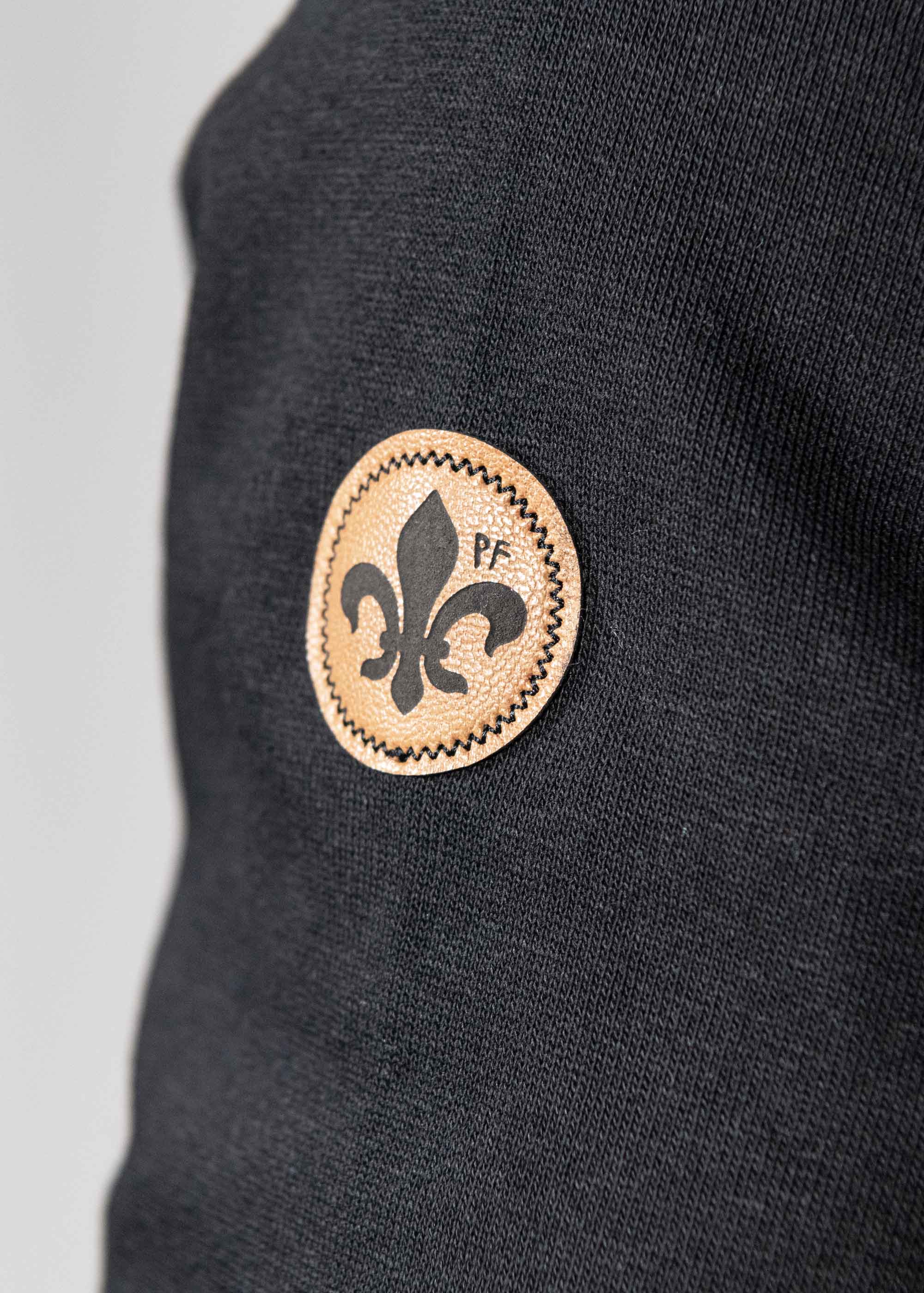 2-150_SportFAIRein-Hoodie-Pfeil-Jubel_badge5q4dewJwEzhds