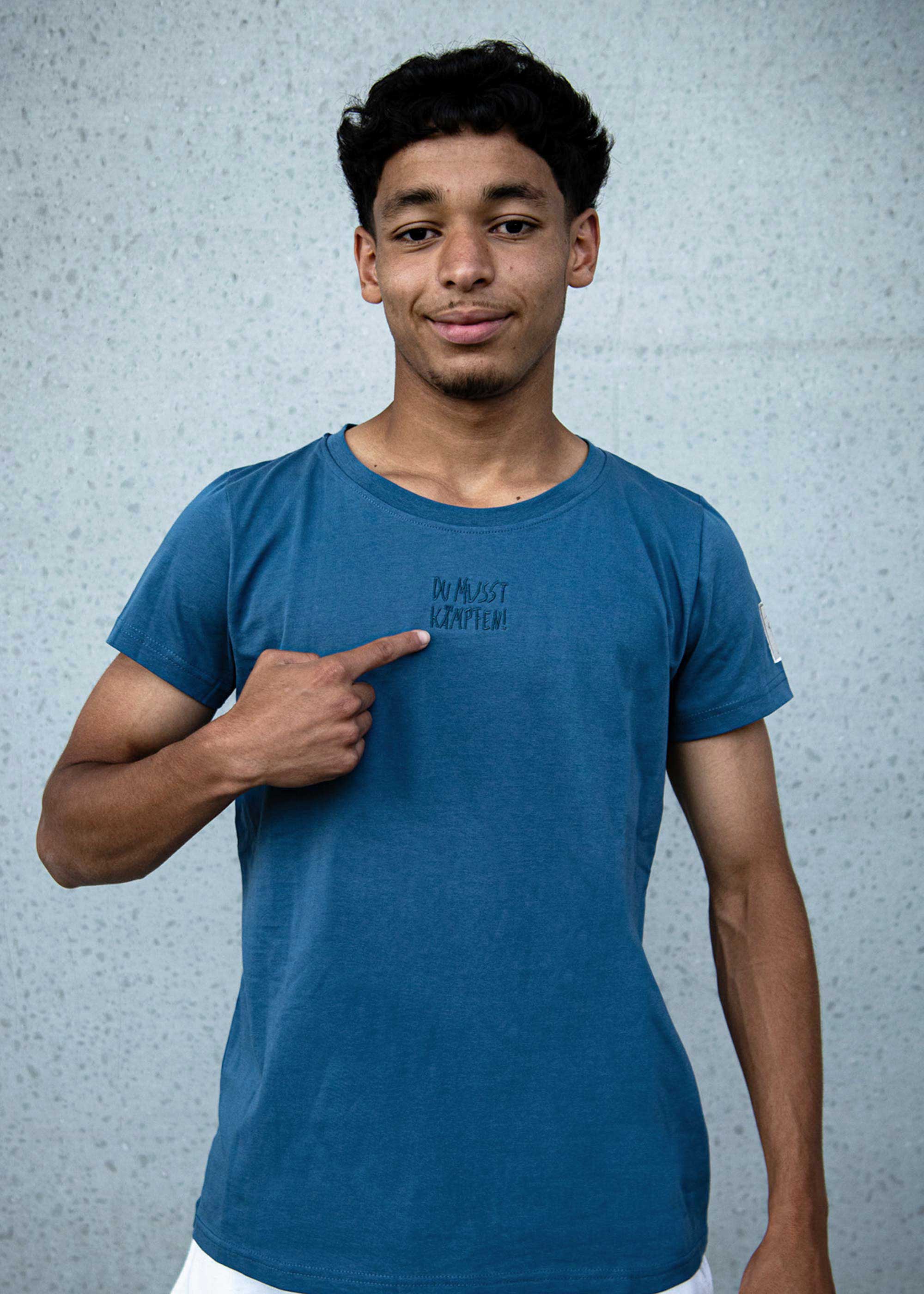 SportFAIRein Herren-Shirt "DU MUSST KÄMPFEN" SportFAIRein Herren-Shirt "DU MUSST KÄMPFEN"